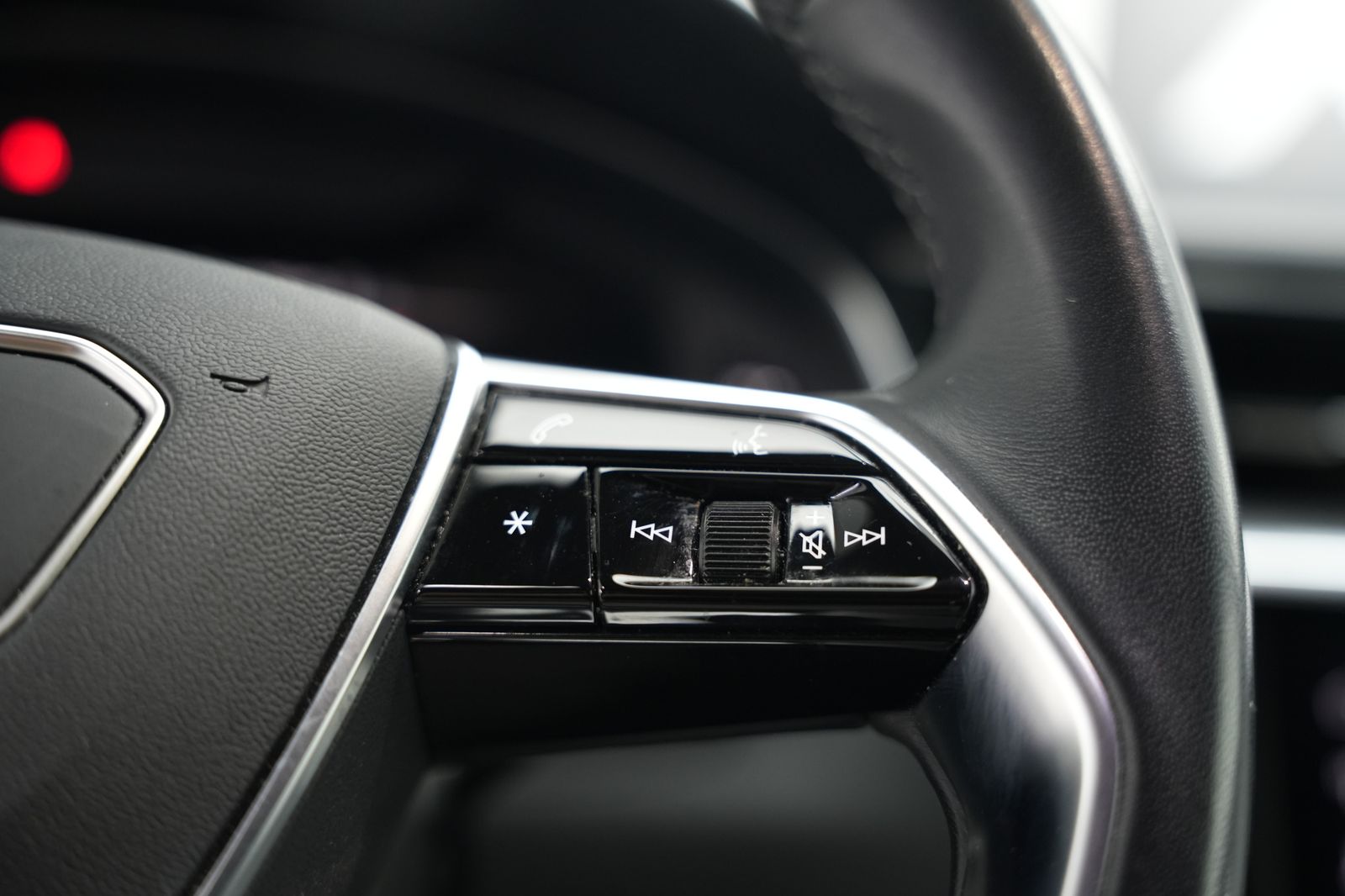Fahrzeugabbildung Audi A6 Avant 35 TDI *Virtual*Navi*SHZ*AHK*Klima*