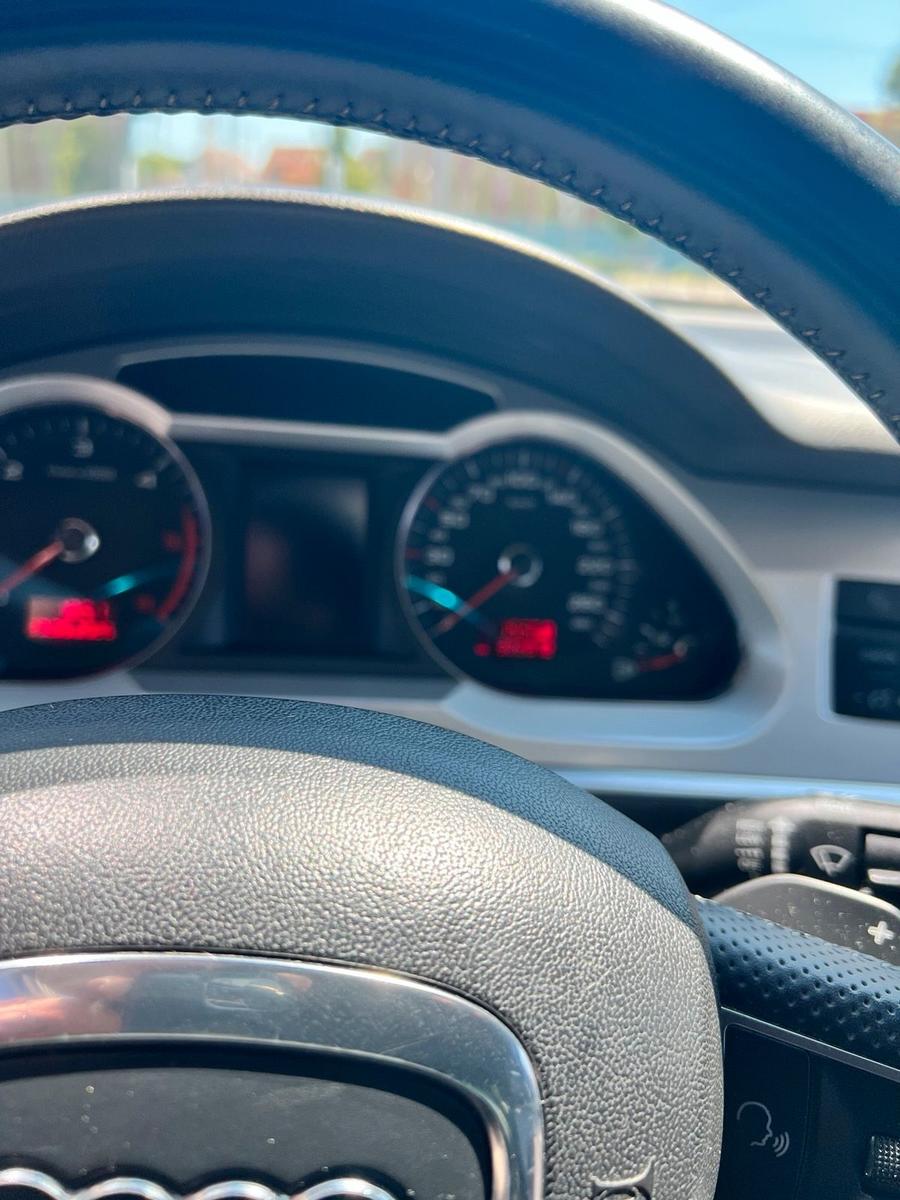Audi A6 2009 — photo 7