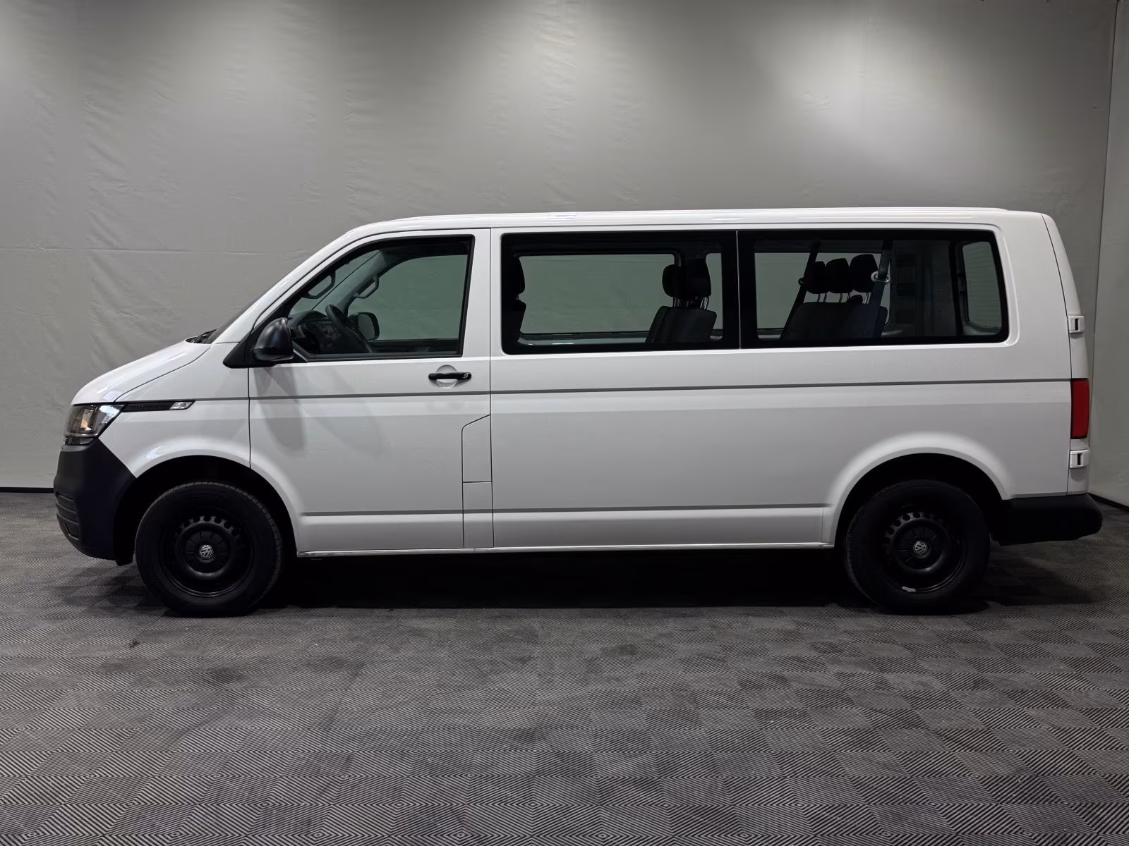 Volkswagen T6.1 Kombi EcoProfi lang | 8-SITZ KLIMA PDC DAB