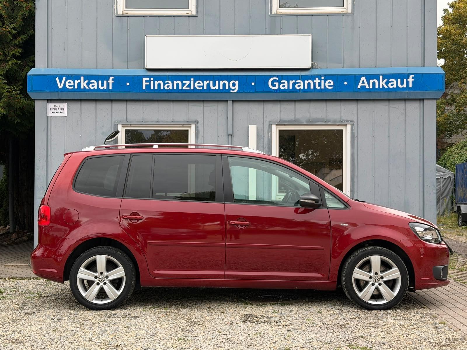 Volkswagen Touran 2.0 TDI DSG Life*140 PS*1.Hand*Temp*Navi