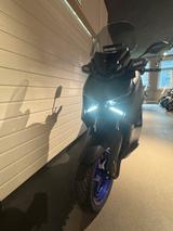 Yamaha X-Max 300 mit Zubehör