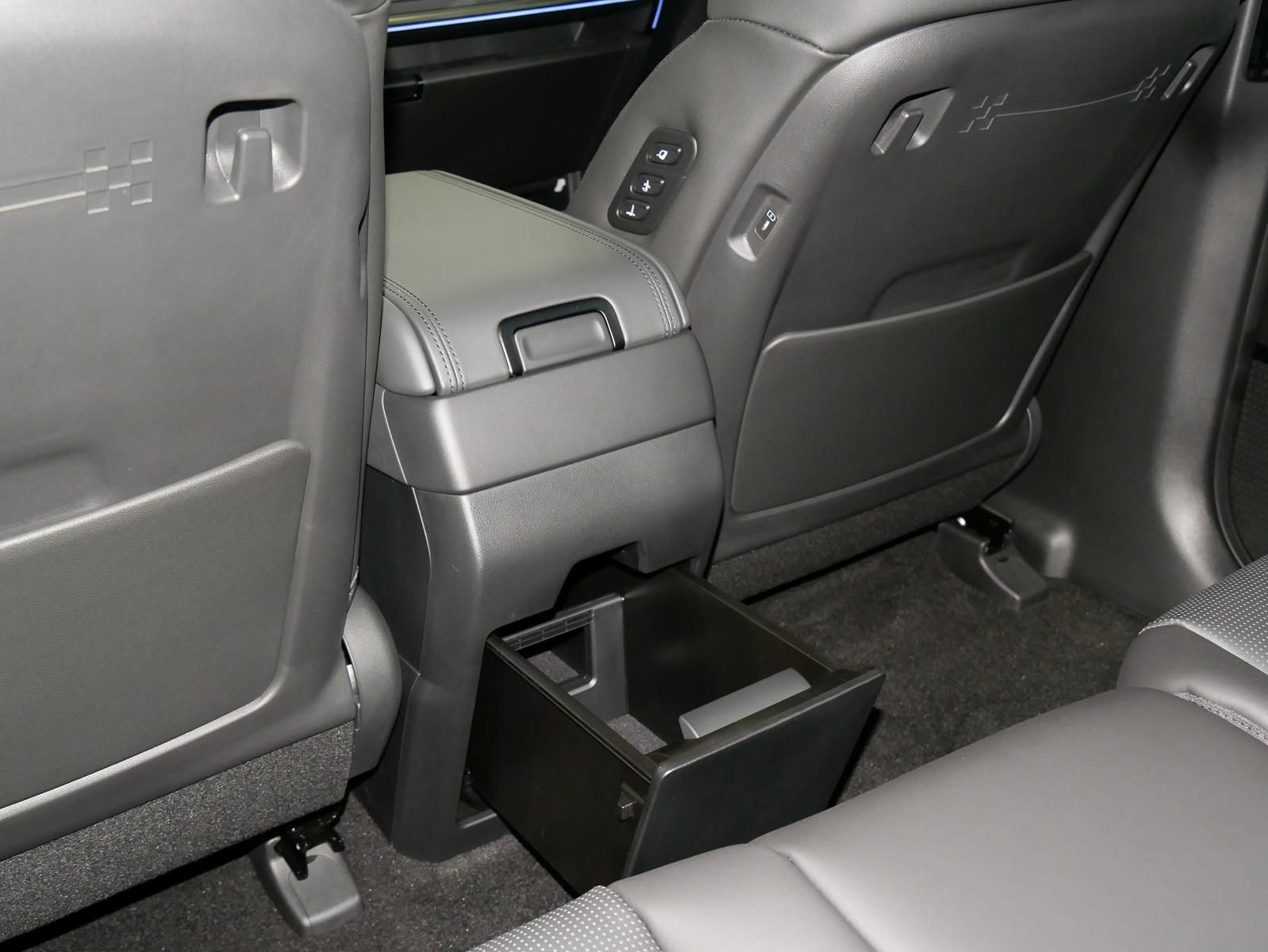 Hyundai SANTA FE - Bild 17