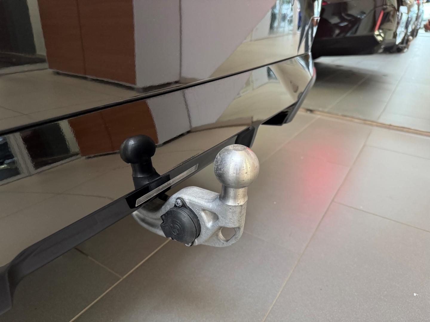 BMW 520 i MSPORT HEADUP+ANHÄNG.KUPPL.+STANDHZ.+PANO+