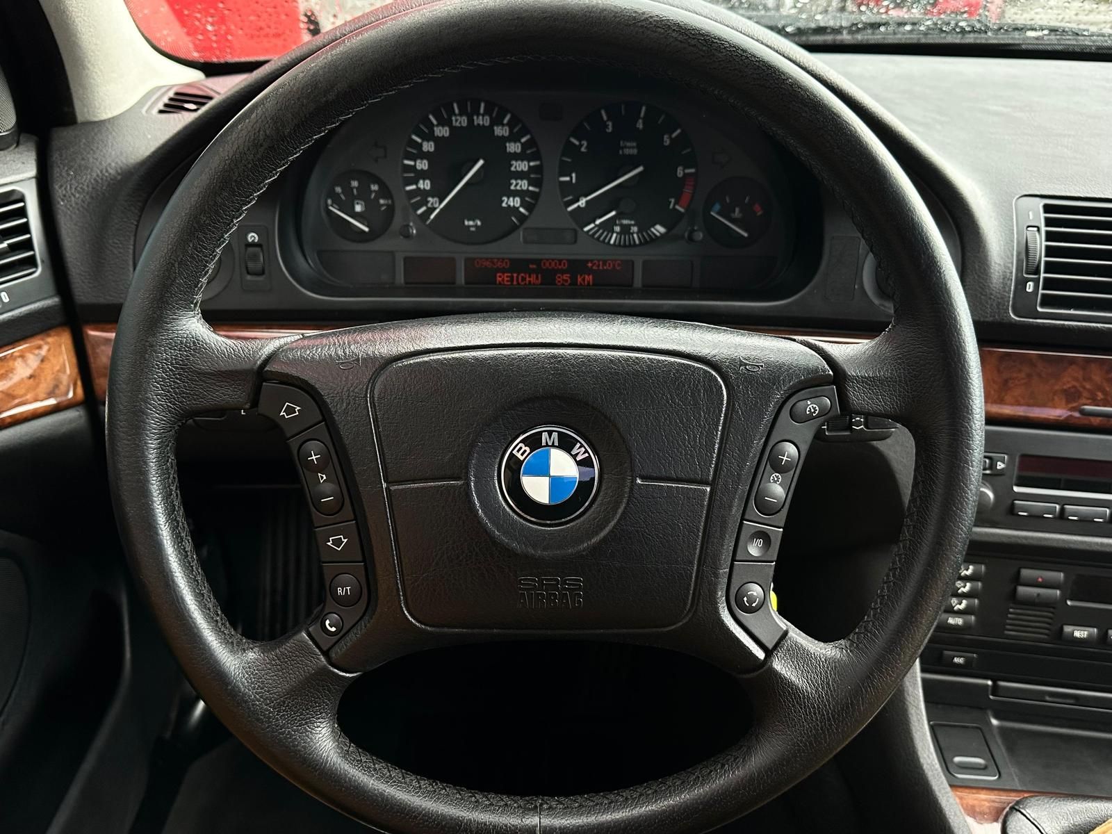 BMW 523i LIMOUSINE* XENON#TEMP#KLIMA#15''ALU#ZV#HOLZ - Image 11
