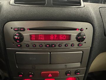 Alfa Romeo 147 1.6 16V T.Spark ECO *Klima*TÜV*CD-Player*
