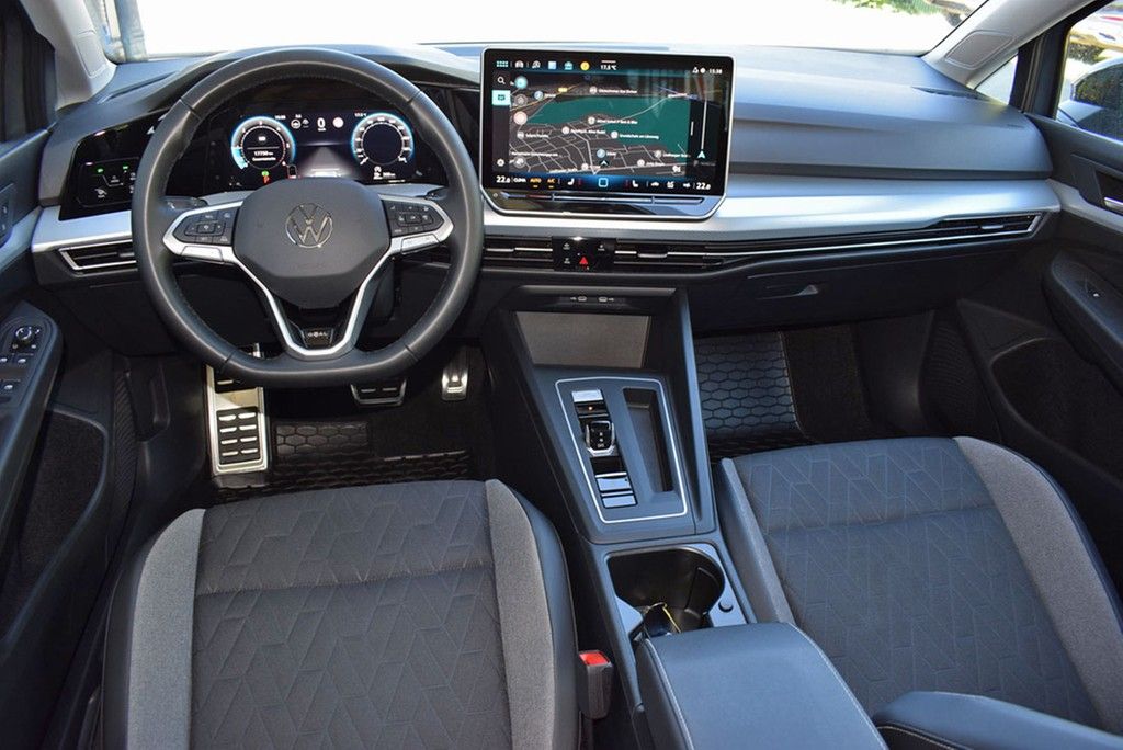 Volkswagen Golf VIII TDI 2.0 DSG Goal LED AHK RüKam Navi foto 2