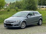 Opel Astra GTC 1.4 Easytronic NAVI guter Zustand Tüv  - Opel Astra: Easytronic