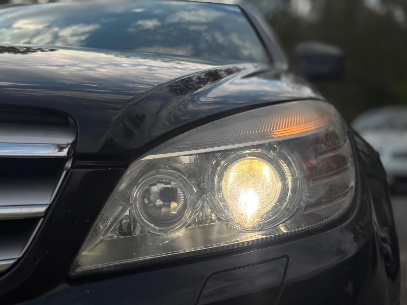 Mercedes-Benz C220 2008 — photo 12
