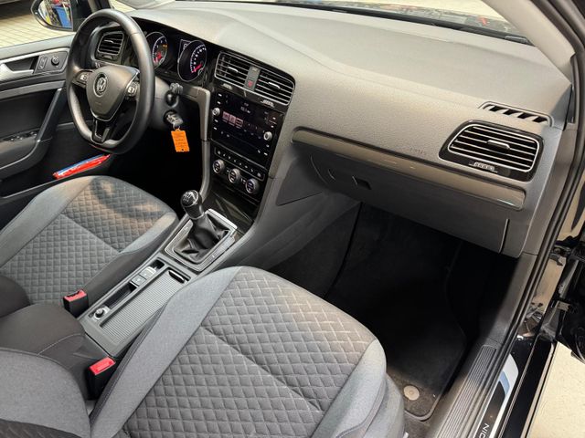 Golf 1.0 TSI 85kW JOIN NAV/LED/APP/KLIMA/SHZ/FLA