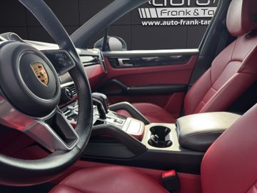 Porsche Cayenne - 12