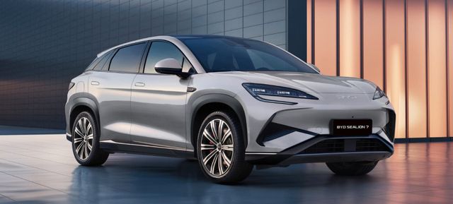 BYD SEALION 7