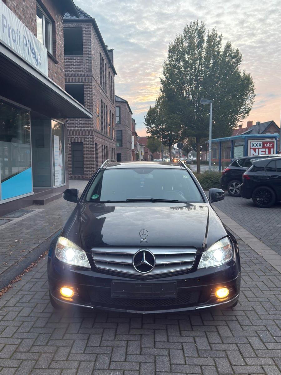 Mercedes-Benz C 220