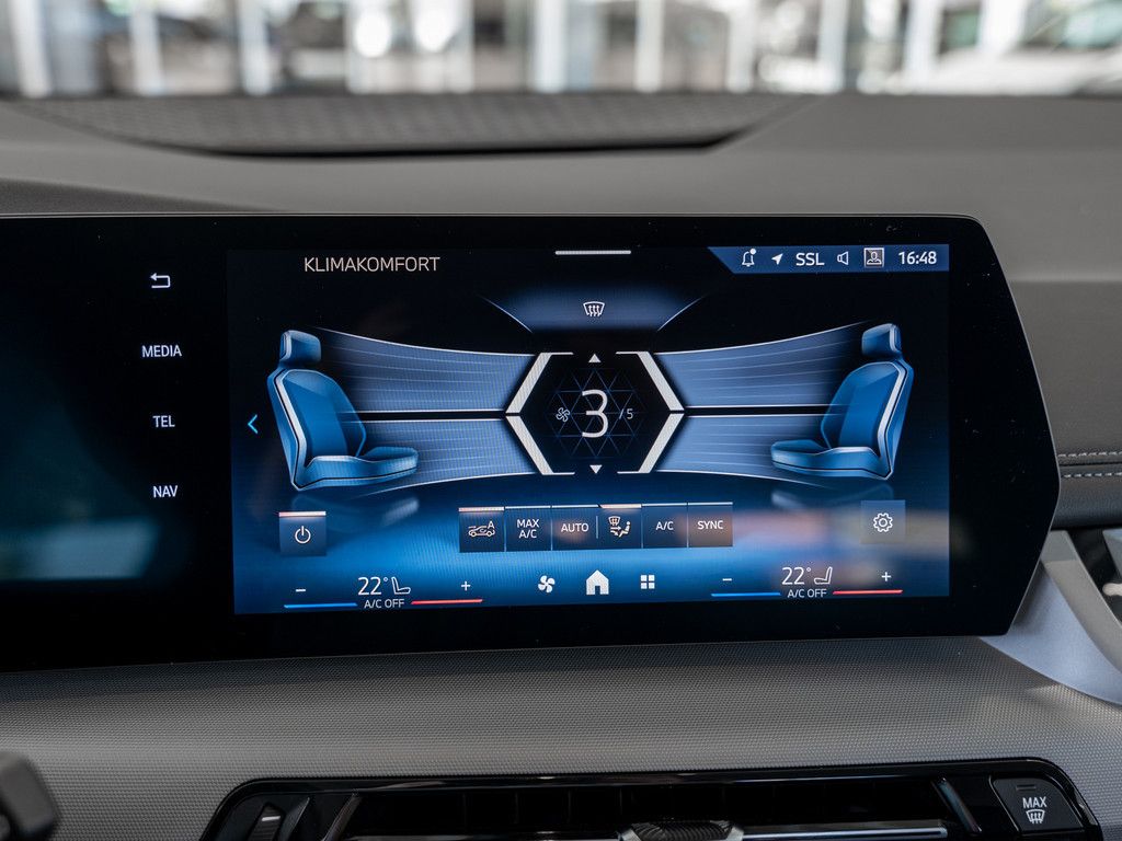 BMW 220 Active Tourer - Bild 19