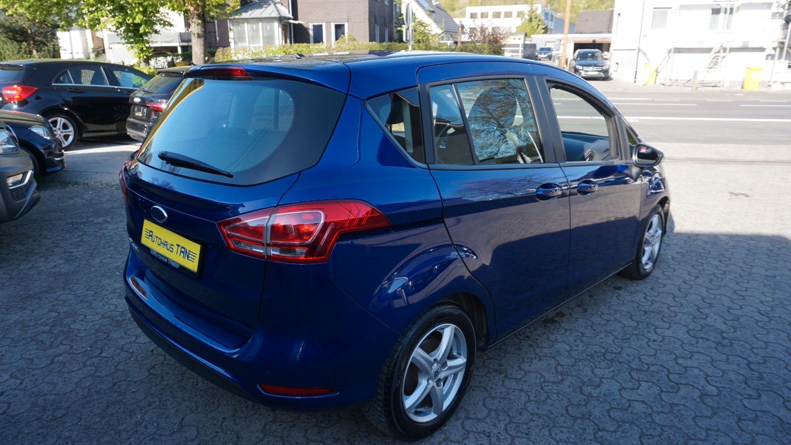 Fahrzeugabbildung Ford B-Max SYNC Edition