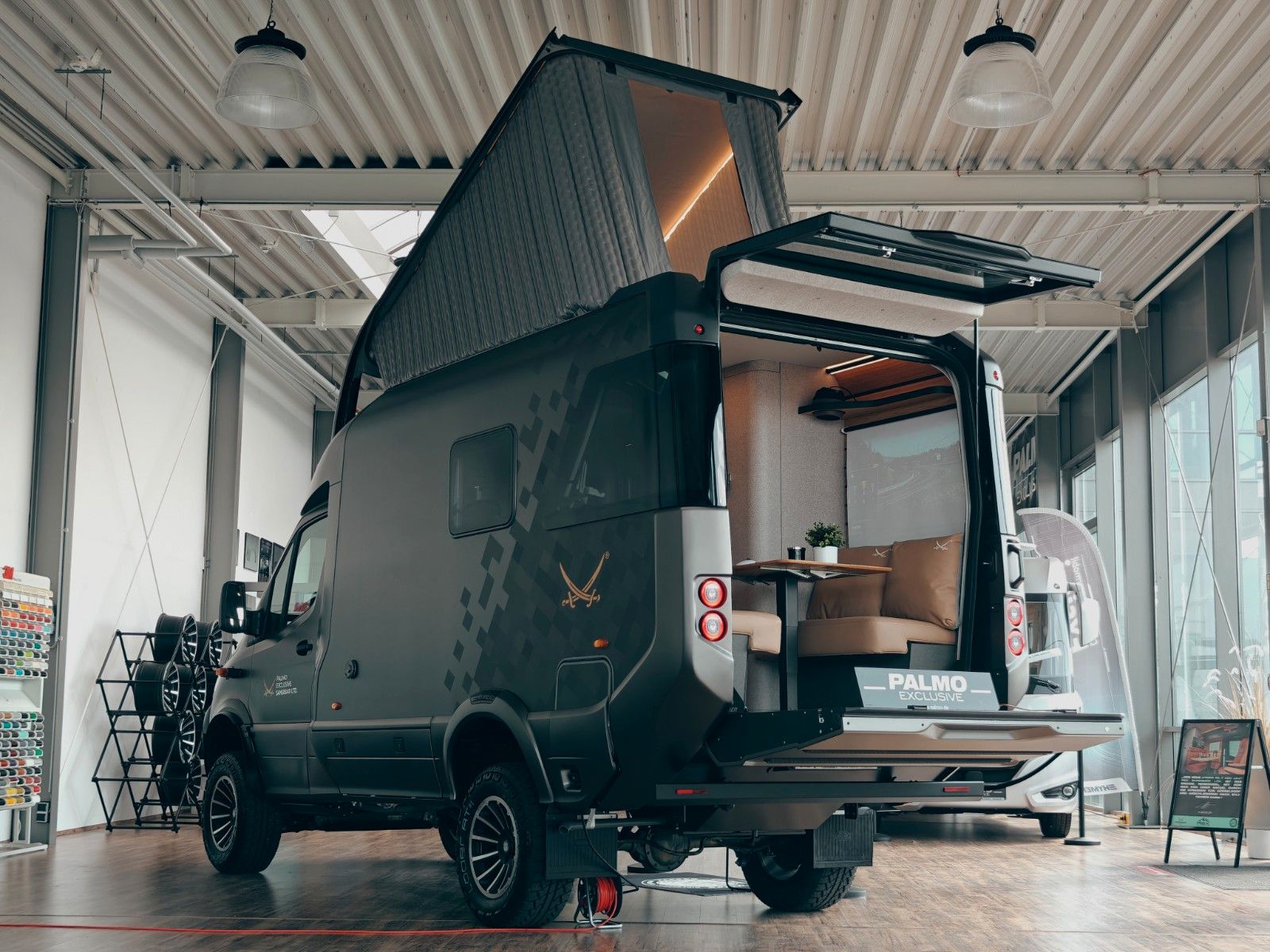 Fahrzeugabbildung HYMER / ERIBA / HYMERCAR VENTURE S 4x4² SANSIBAR LTD. by palmo