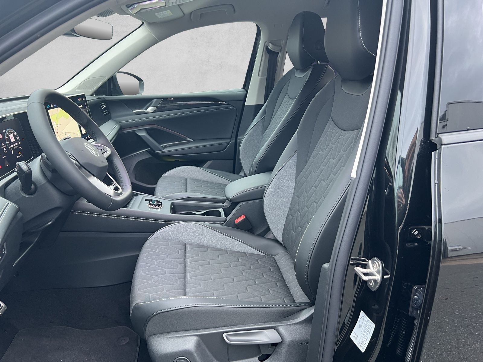 Volkswagen Tiguan - Bild 11