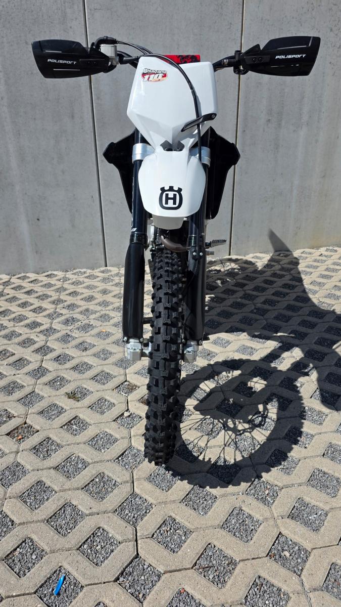 Husqvarna  2013 — engine 250 cm³, 39 HP (29kW)