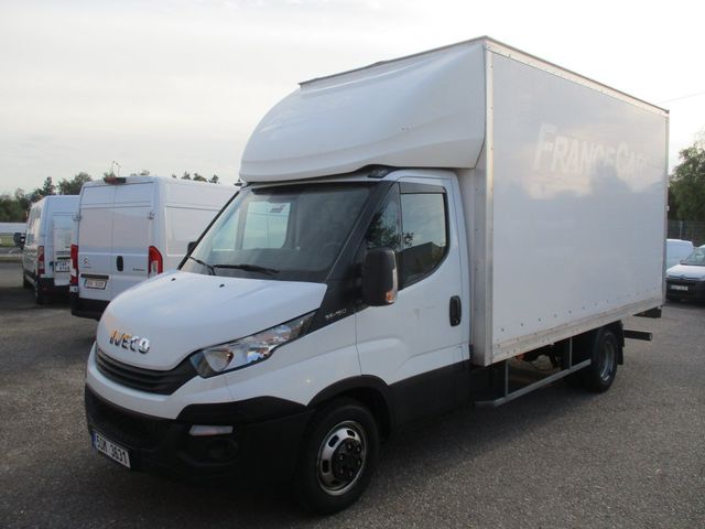 Iveco Daily 35C16 mit LBW