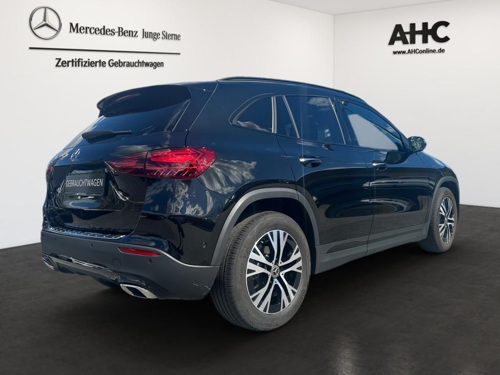 Fahrzeugabbildung Mercedes-Benz GLA 200 Progressive Memo KeyLess LED SHZ Ambie.