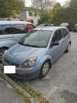Ford Fiesta 1.3 51 kW - ohne TÜV 108.000km - Ford Fiesta aus 2005: 1.3