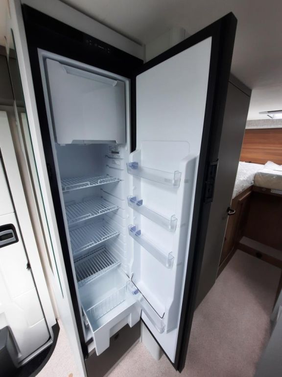 Fahrzeugabbildung LMC Cruiser 750 EL Verfüg./Sparen Sie 8.121,- €