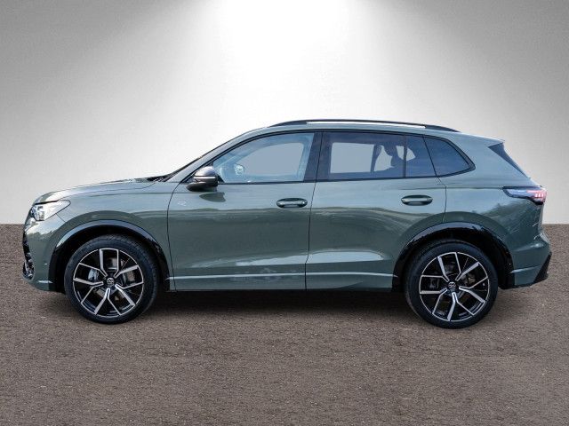 Volkswagen Tiguan R-Line 4Motion 2,0 TDI DSG NAVI AHK PANO foto 4