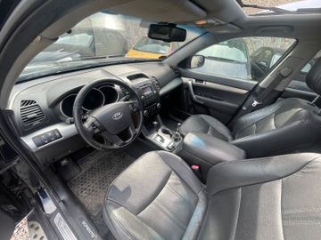 KIA Sorento - 8