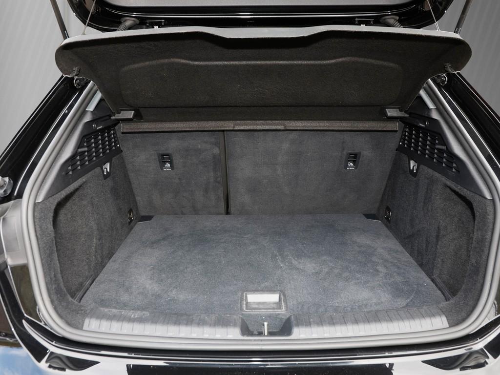 Audi A3 Sportback 30 TFSI advanced SitzH KliA, миниатюра 12