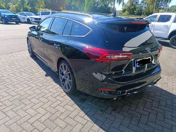 Ford Focus Turnier ST X