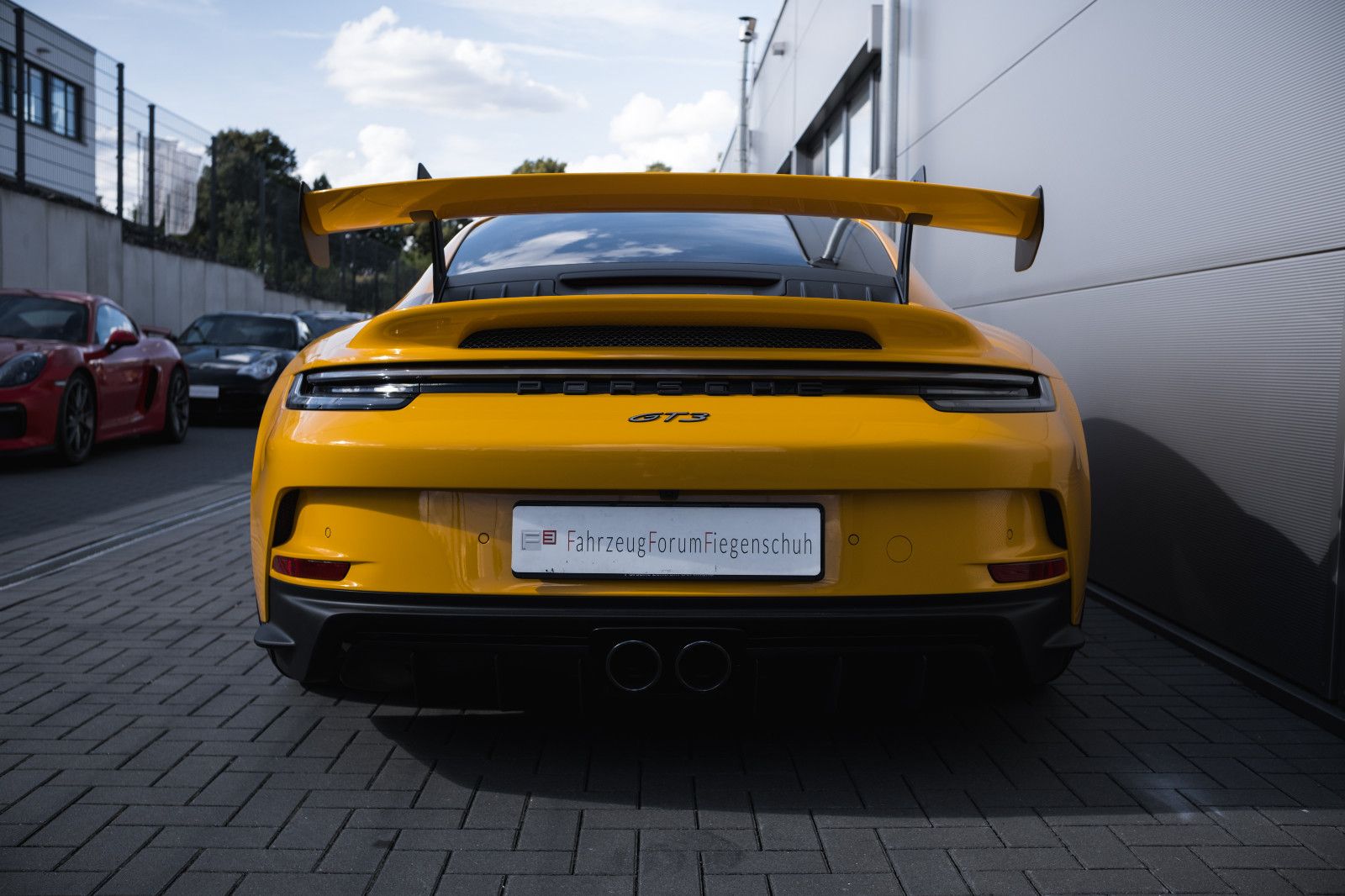 Fahrzeugabbildung Porsche 911/992.1 GT3-PTS-Sonderwunsch-Lift-PCCB-LED