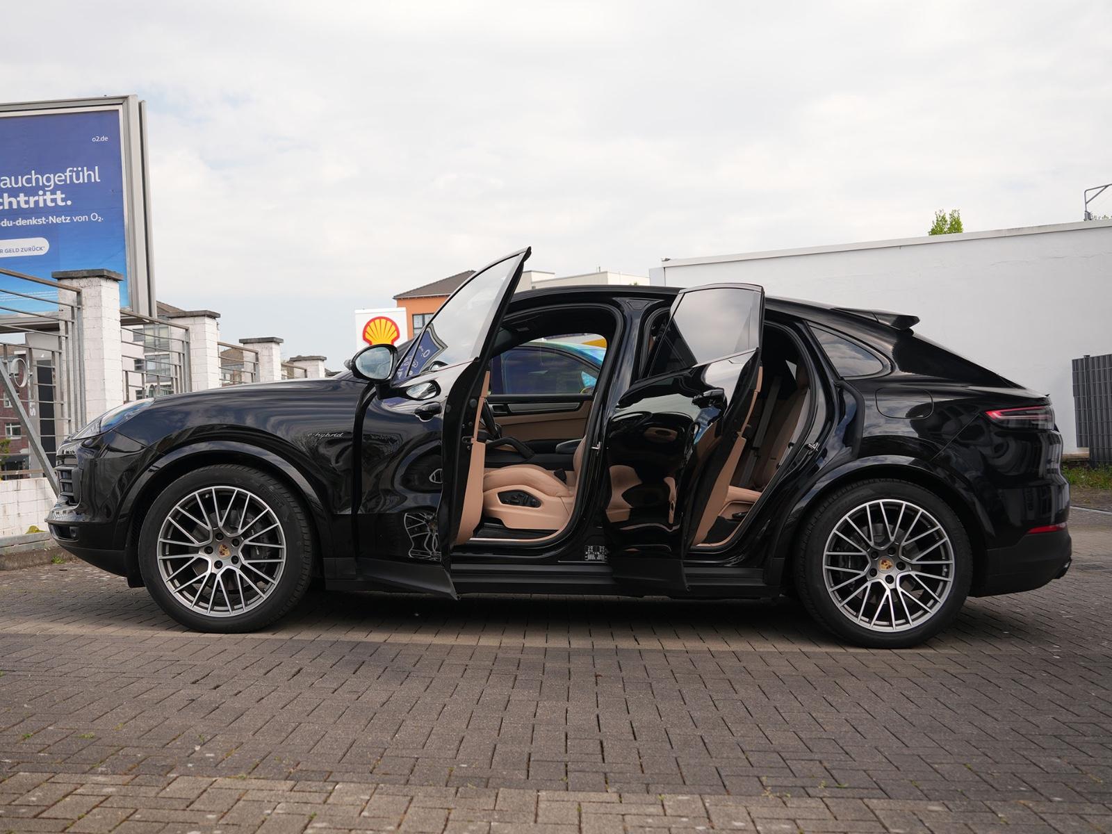 Porsche E-Hybrid Coupé PLATINUM-INNO-PDCC-SPORTABG.-VOLL