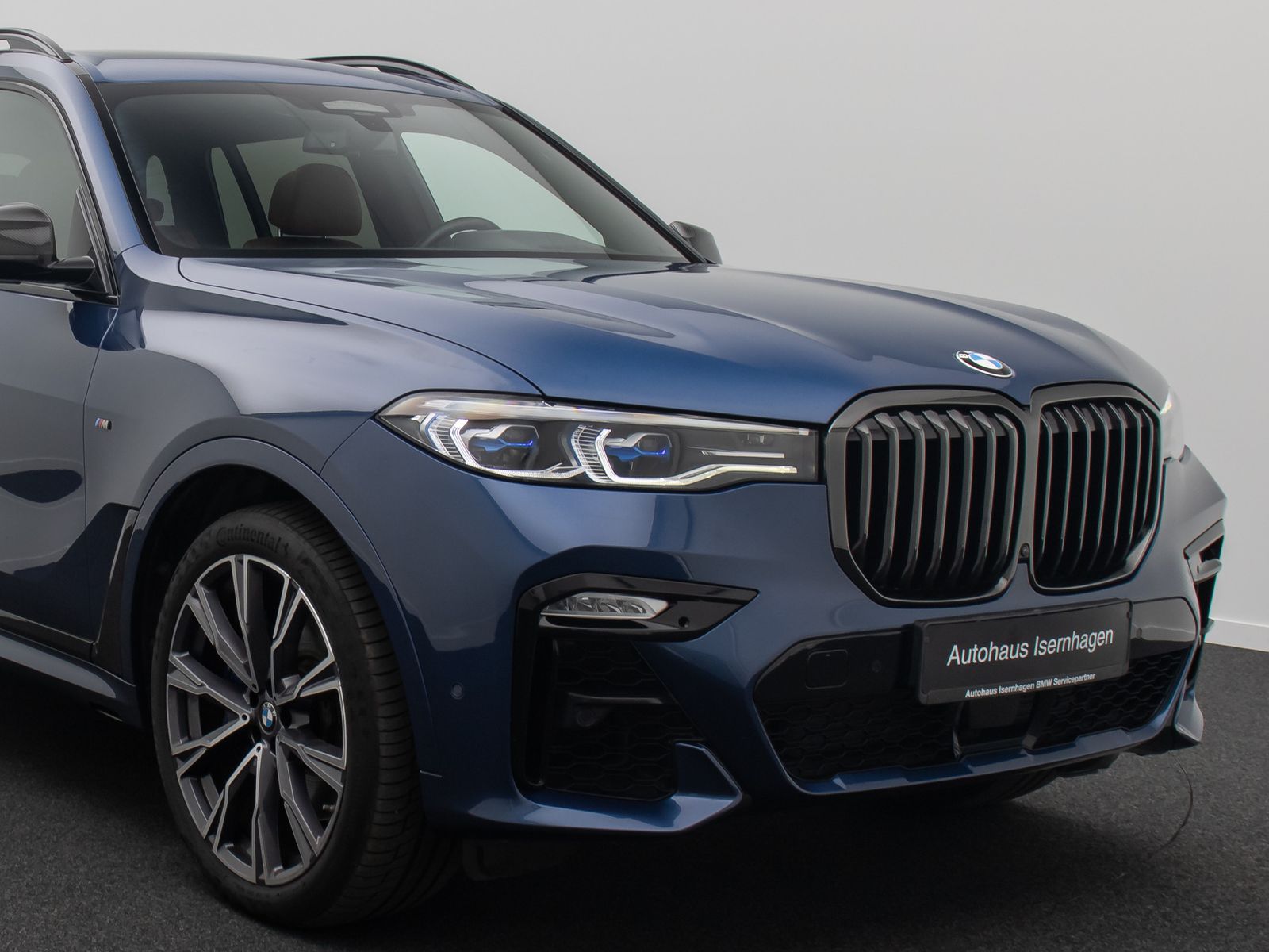 Fahrzeugabbildung BMW X7 M50i  Massage 360°B&W Laser DAB SkyLounge 22"