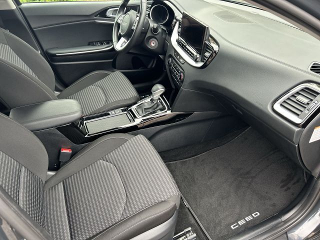 Kia Ceed SW 1.6 CRDi Vision DCT (48V)