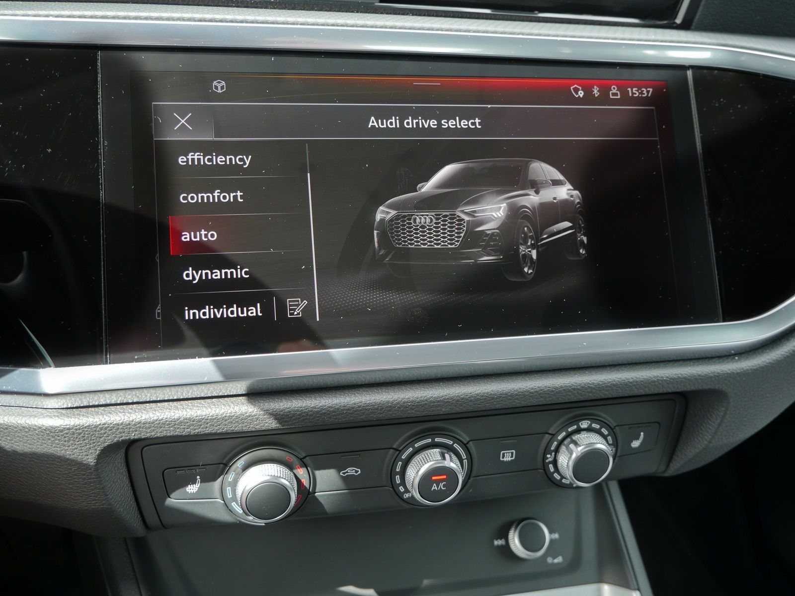 Audi Q3 Sportback 40 TFSI S line qu. LED*EPH*Sportfah foto 20