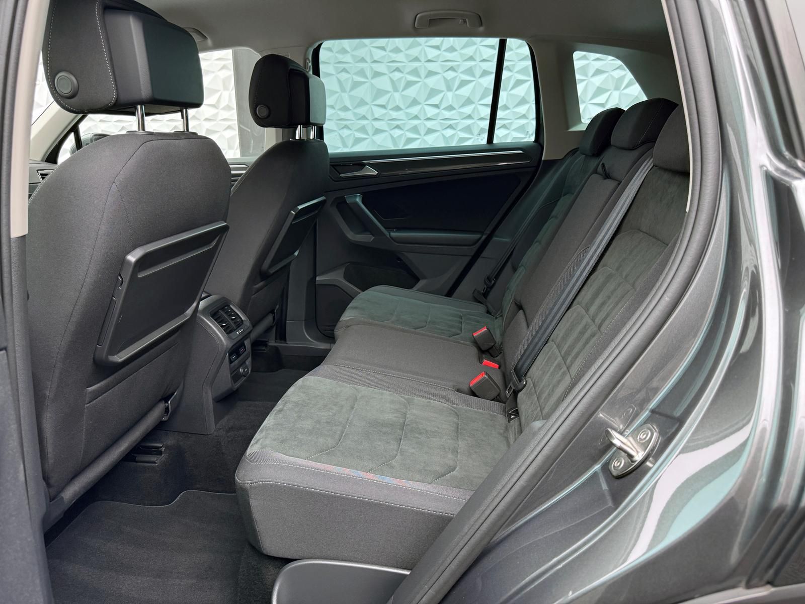 Fahrzeugabbildung Volkswagen 2.0 TSI IQ 4MOTION/HIGHLINE/ACC/VIRTUAL/HUD/RCAM