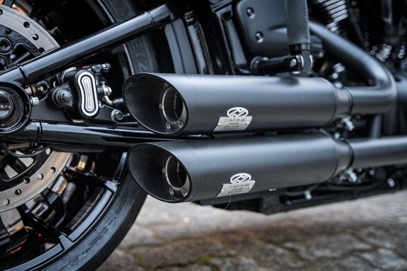 Fahrzeugabbildung Harley-Davidson Breakout DARKSIDE FXBR 117 MY24 -JEKILL&HYDE-