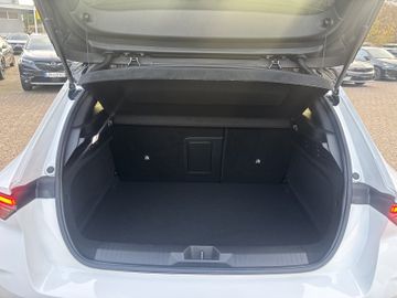 Bild 9 Opel Astra GSe AT8/NAVI/SHZ+LHZ/PDC VO+HI+360CAM