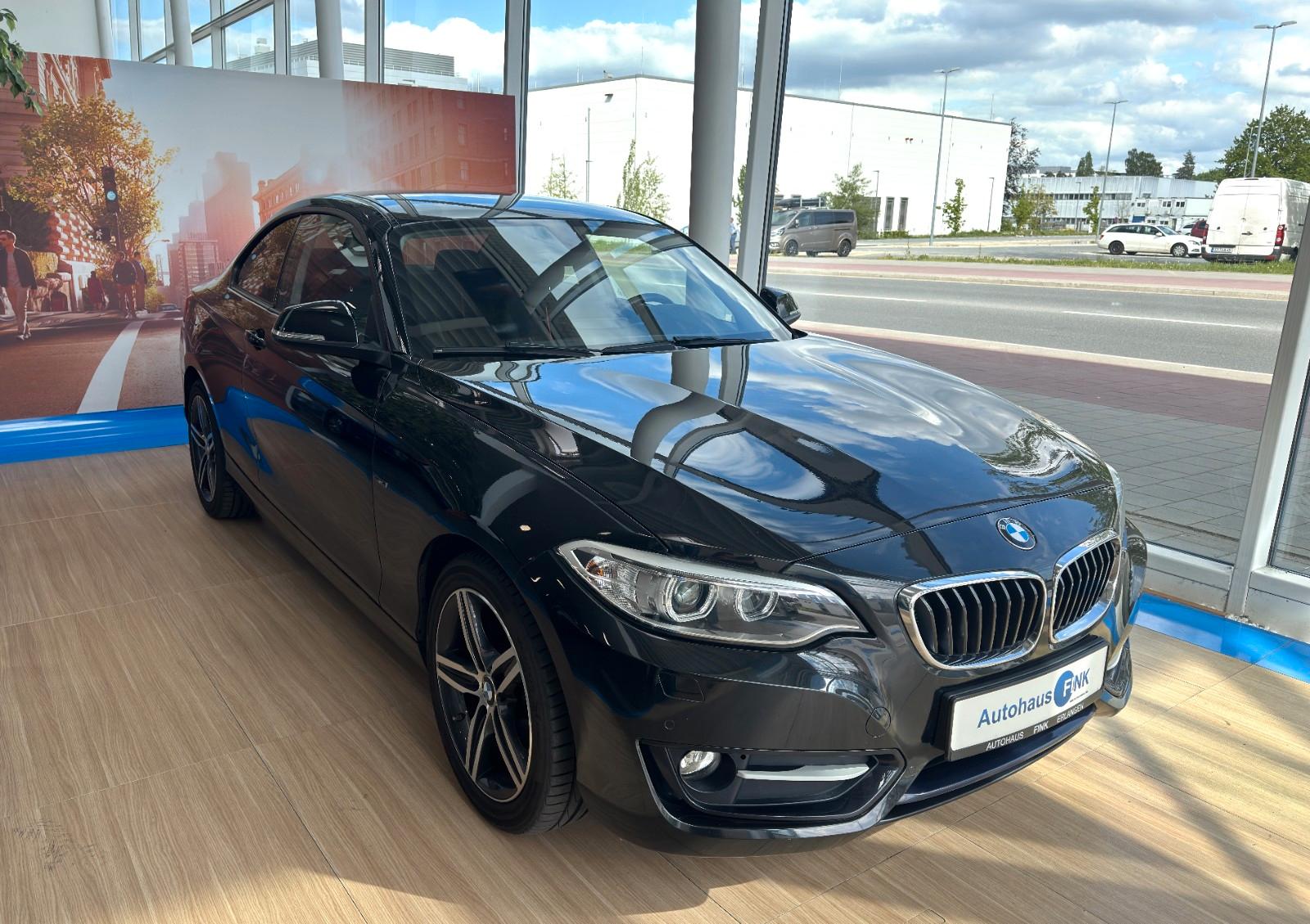 BMW 220d Coupé Sport Line Navi Xenon SHZ PDC