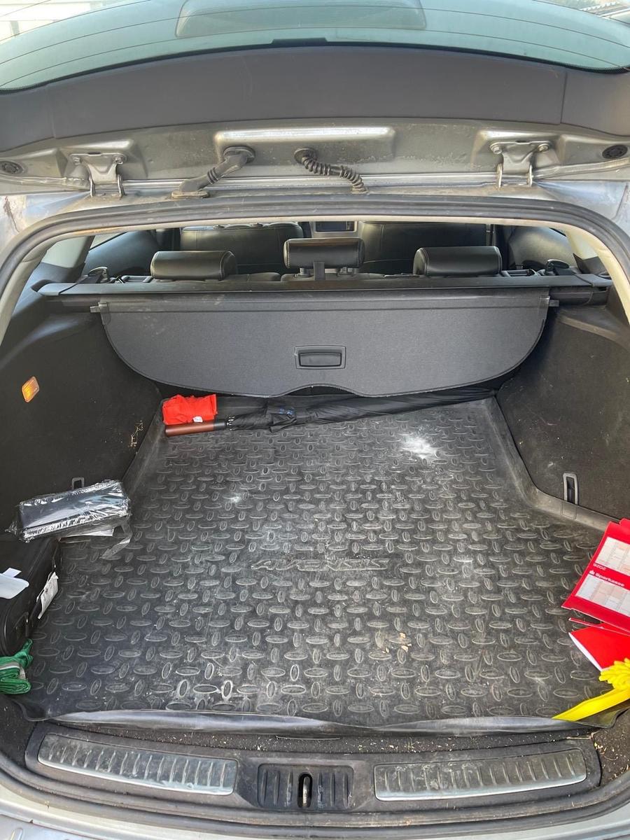 Toyota Avensis 2010 — photo 11