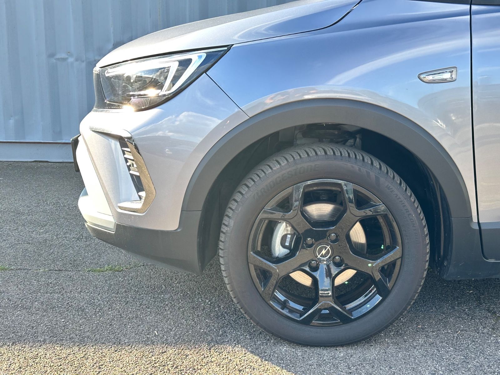 Fahrzeugabbildung Opel Crossland Elegance Navi*Kamera*Sitzh.*Allw.