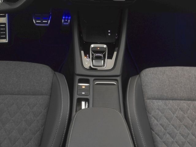 Octavia COMBI SPORTLINE TSI DSG+AHK+NAVI+360 GRA