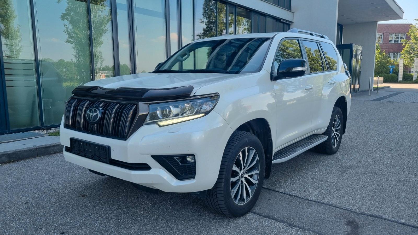 Toyota Land Cruiser 2.8d TEC Edit Black Style TV JBL 7S