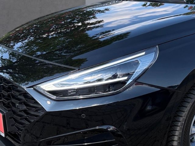 Fahrzeugabbildung Hyundai i30 1.5 T-GDI (140 PS) 48V 7-DCT 2WD Advantage P