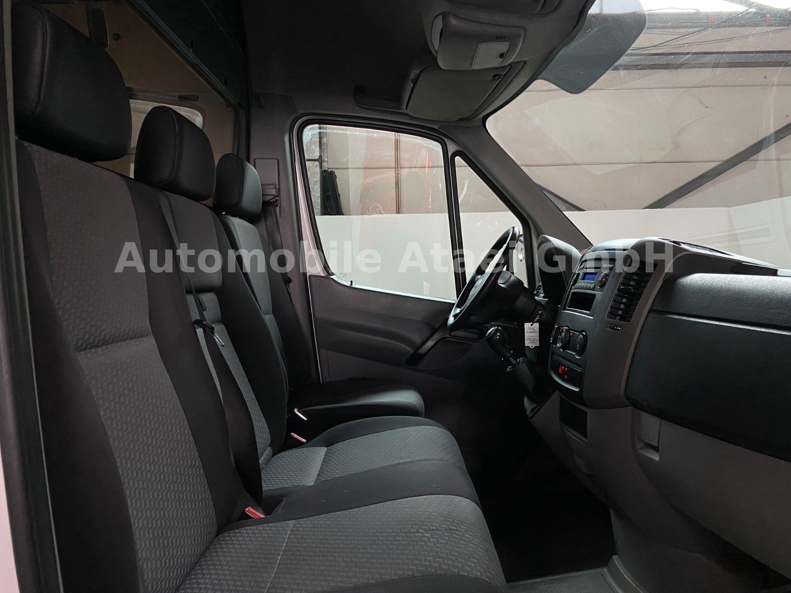 Fahrzeugabbildung Volkswagen Crafter 35 L2H2 AHK 3,5 t+KLIMA (1510)