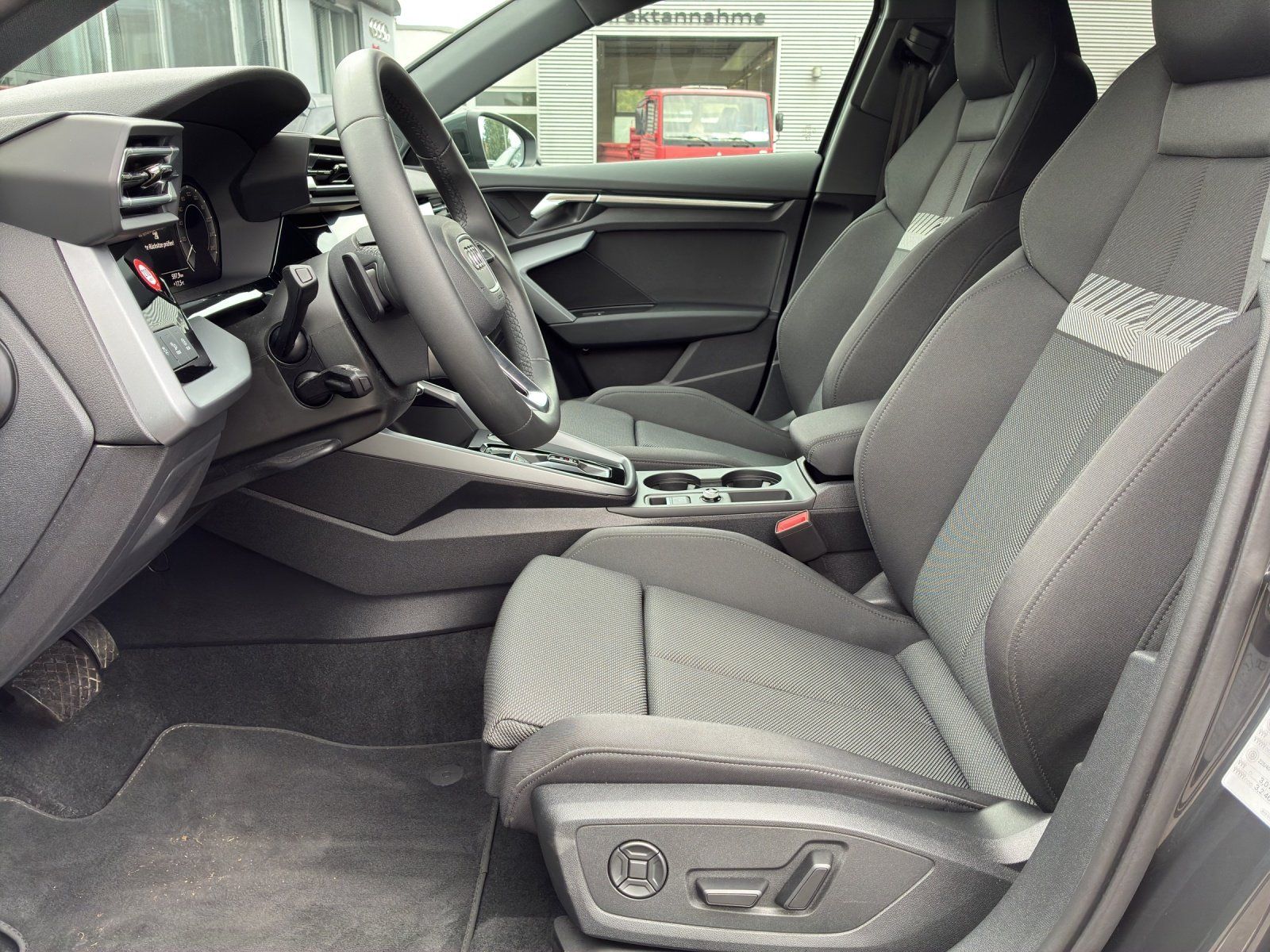 Fahrzeugabbildung Audi A3 Sportback 40 TFSI Kamera,LED,Matrix,Navi,PDC