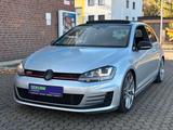 Volkswagen Golf VII GTI PerformanceBI-XENON SHZ KAMERA PANO - Volkswagen Gebrauchtwagen in Düren
