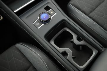 Volkswagen Tiguan - 11