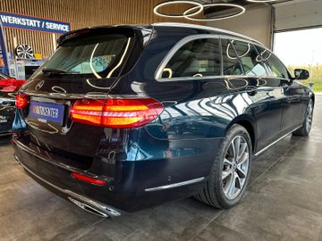 Mercedes-Benz E 350 *BURMESTER*KEYLES*PANO*AHK*ACC*StandHZ*
