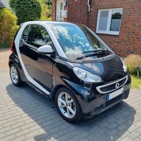 Smart ForTwo Turbo 84 Ps pulse NAVI PANO SITZHZG 