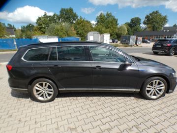 Volkswagen Passat Variant - 4